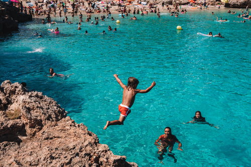 ORIGINAL VITA SWIM TRUNKS - WATERMELON RED