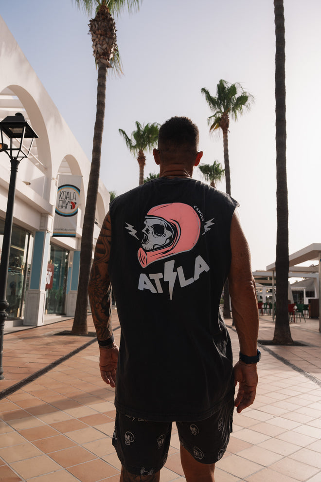 HELMET PUFF TANK