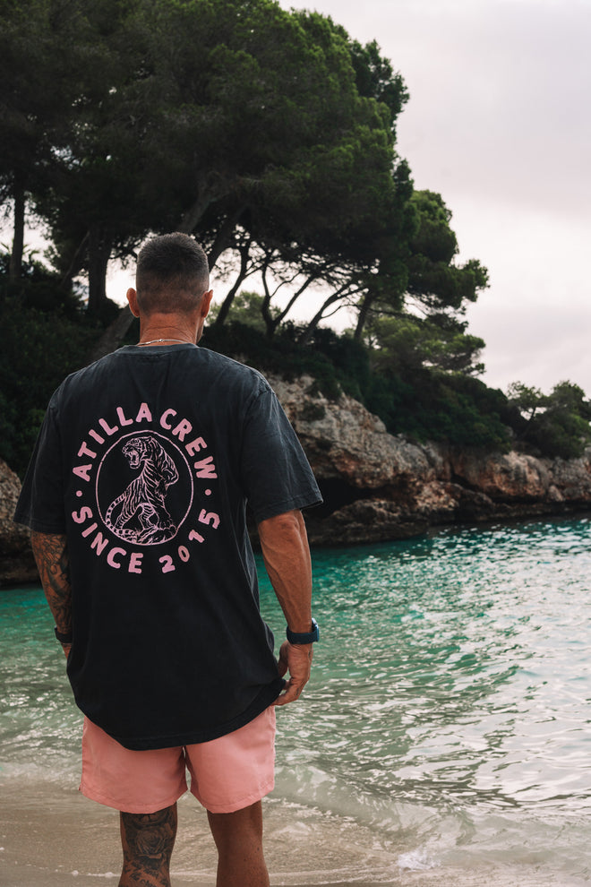 VINTAGE ATILLA CREW PANTHER TEE