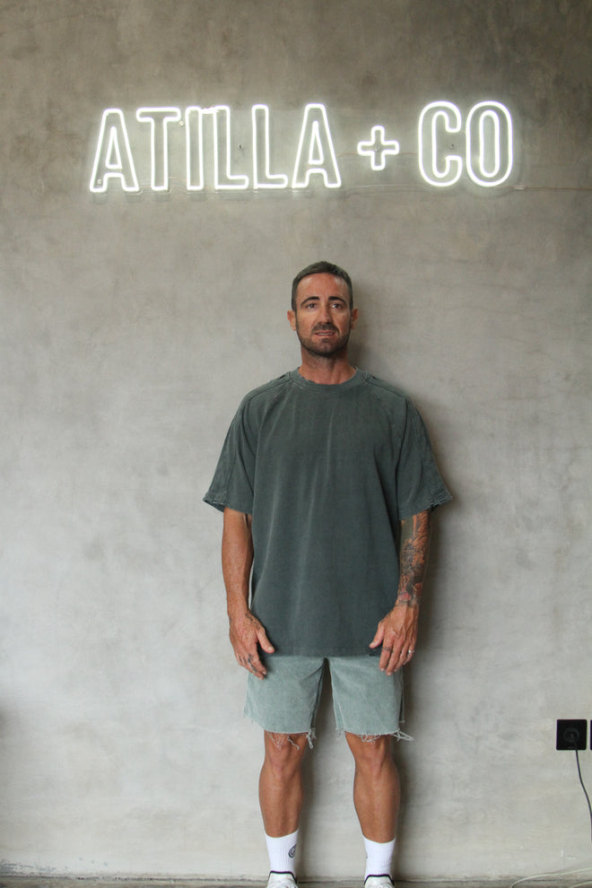 VINTAGE TRASHED TRACKS TEE